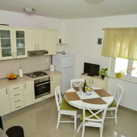 Apartman Vesna דירה